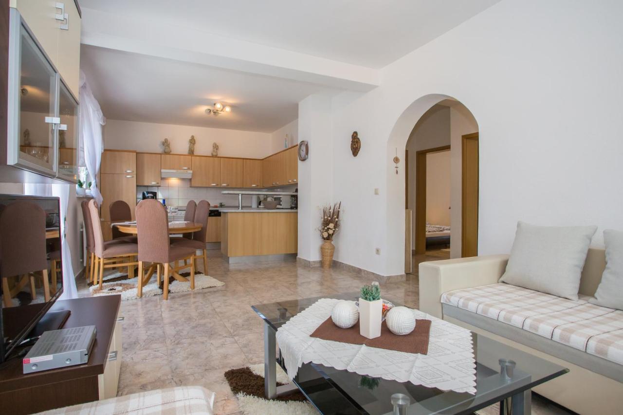 App Rosi Apartment Porec Exterior photo
