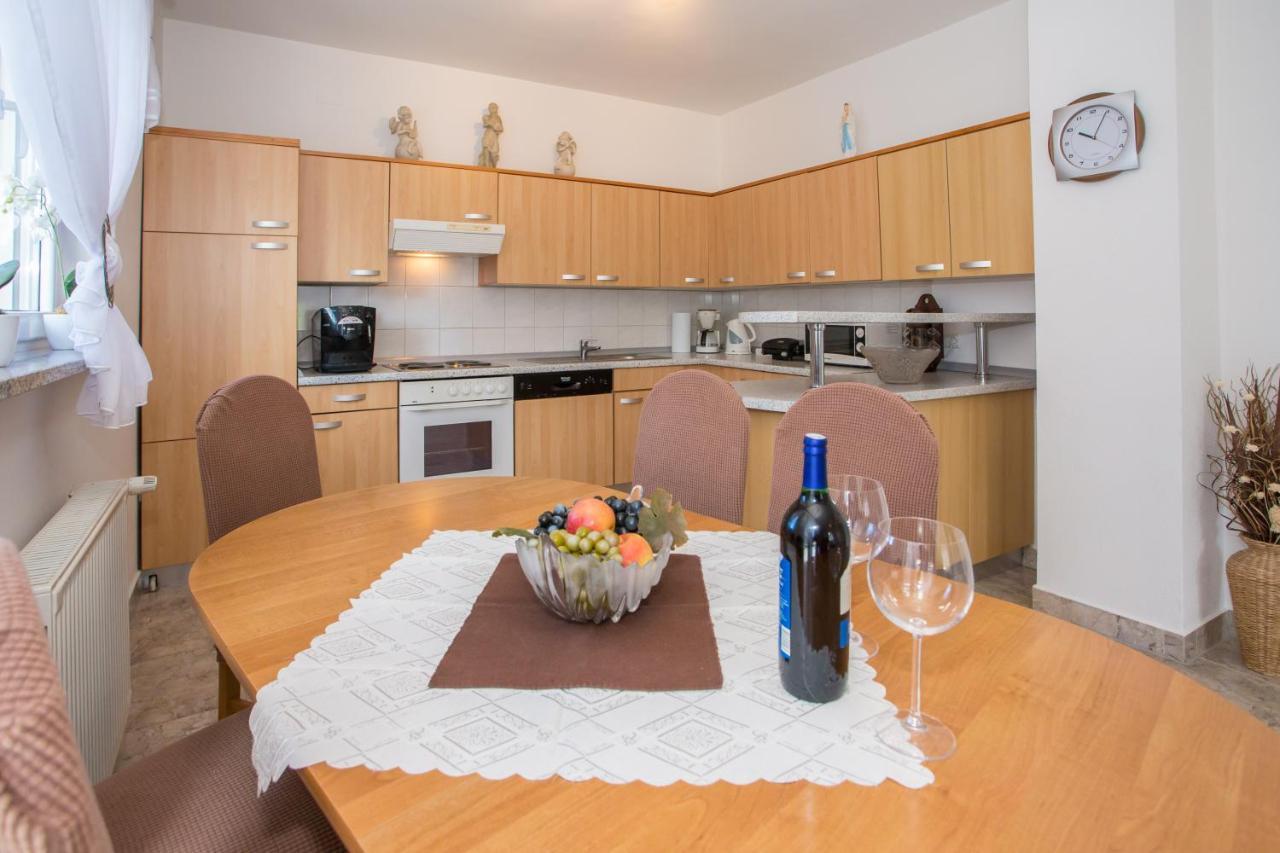 App Rosi Apartment Porec Exterior photo